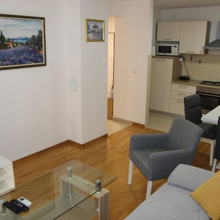 Apartment Pearl-Free Parking Makarska Zewnętrze zdjęcie