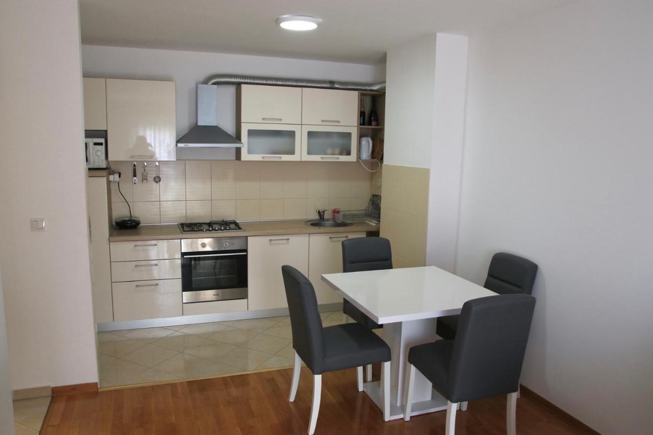 Apartment Pearl-Free Parking Makarska Zewnętrze zdjęcie