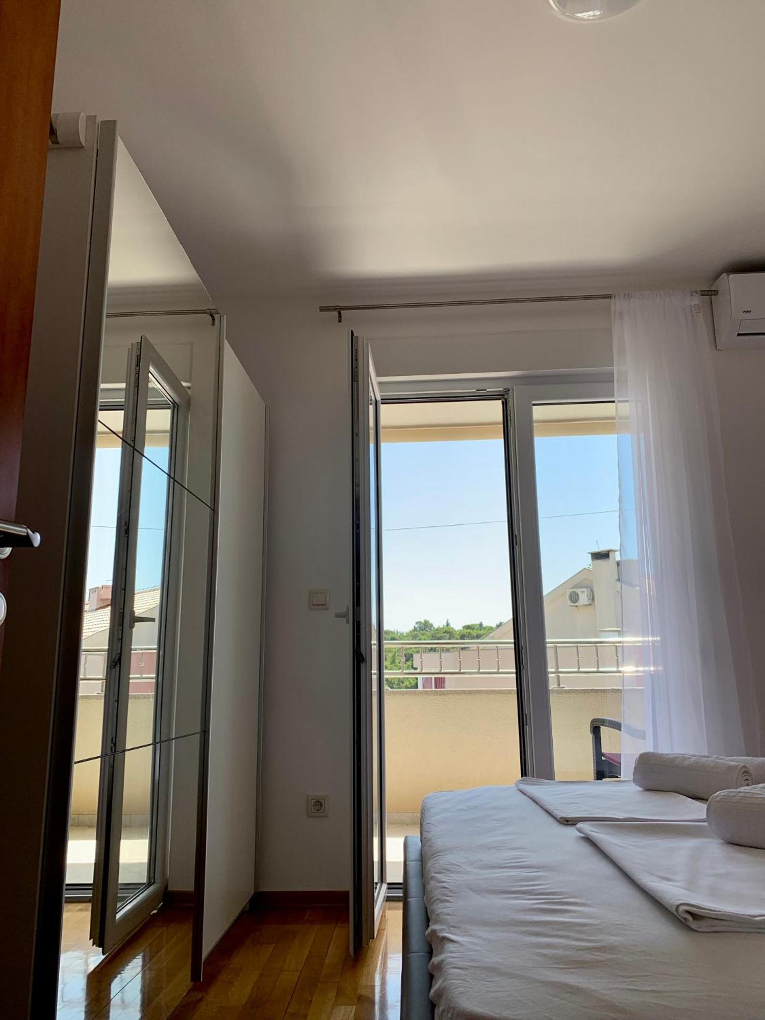 Apartment Pearl-Free Parking Makarska Zewnętrze zdjęcie